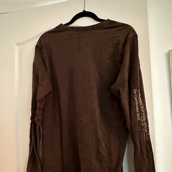 Nike men’s Long Sleeve Raptor tee - Picture 2 of 4